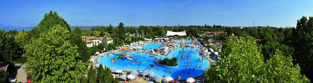 Camping Bella Italia Peschiera del Garda Exterior foto